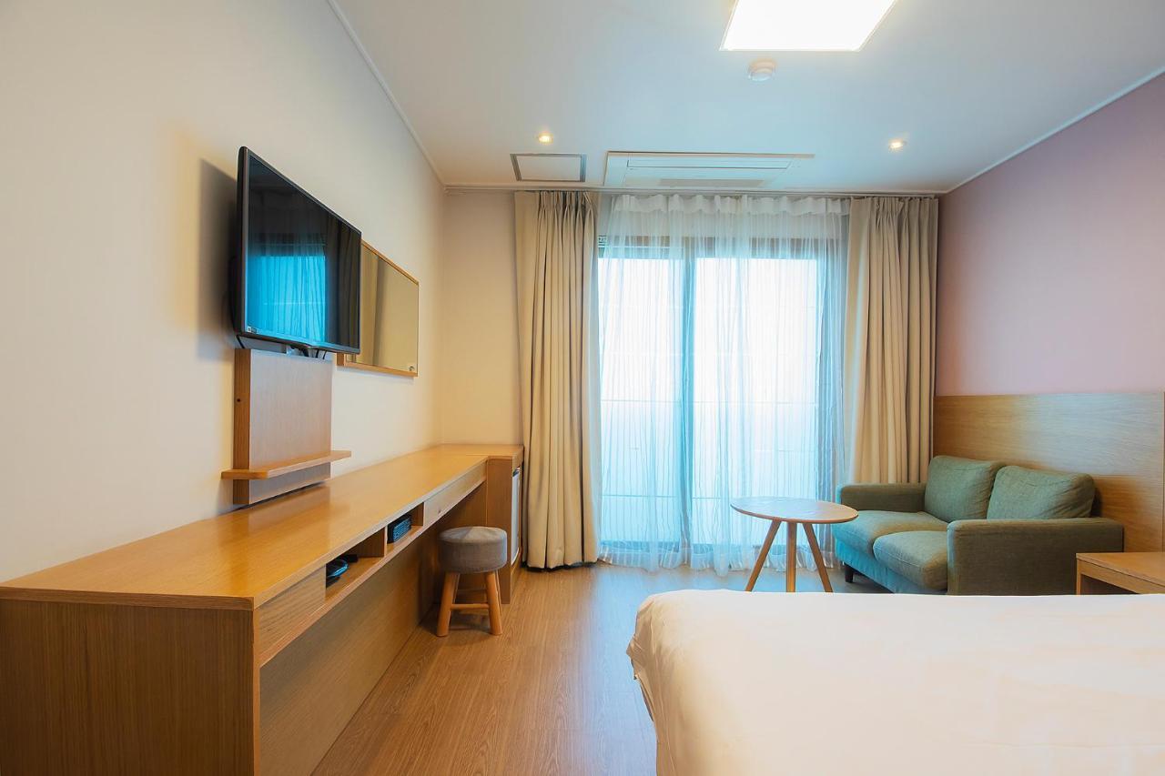 Sims Hotel Jeju Eksteriør billede