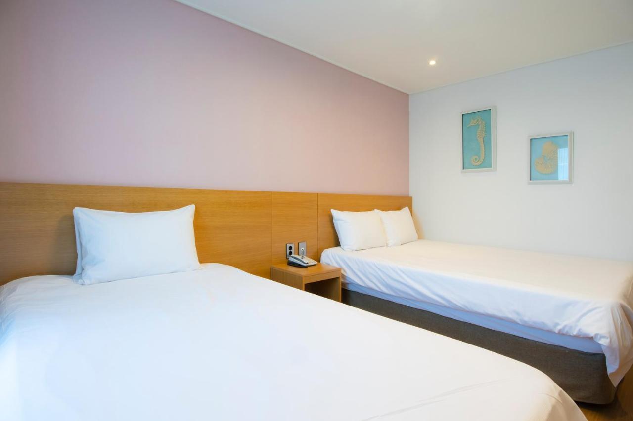 Sims Hotel Jeju Eksteriør billede