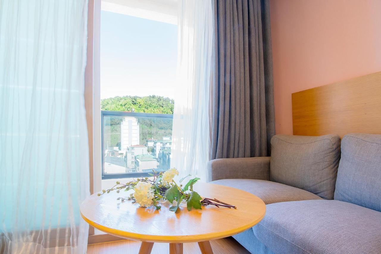 Sims Hotel Jeju Eksteriør billede